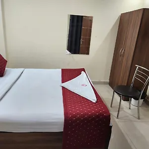 Cozy Cave *** New Delhi